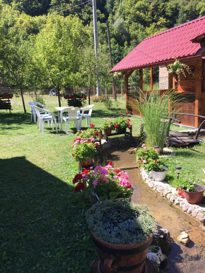 Domacinstvo Ubovic Villa Sipovo Exterior foto